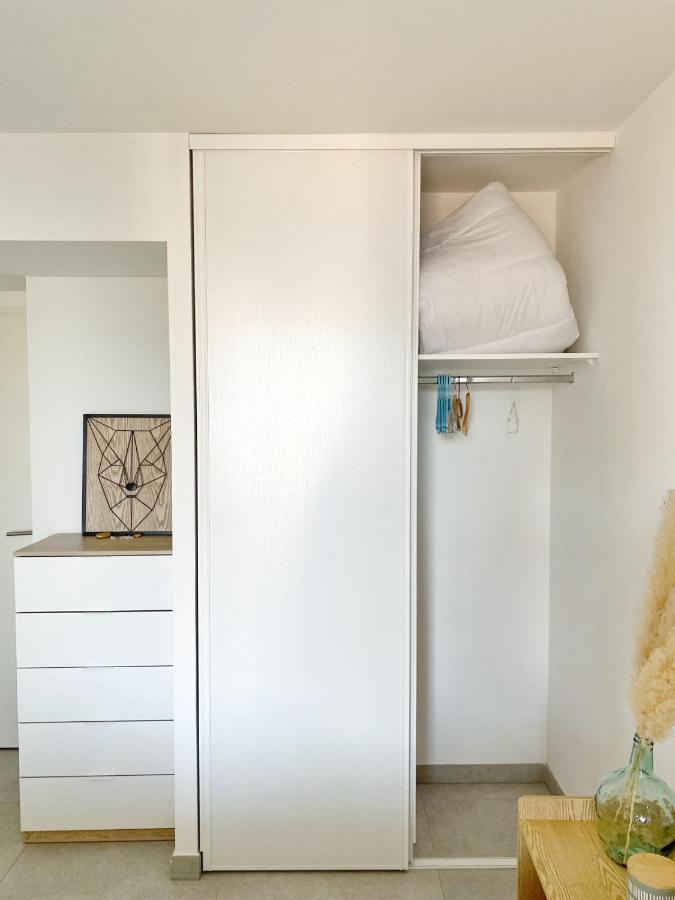 شقة Luxurious Flat At 5 Min By Walk To Monaco, Free Parking And Sea View بوزولي المظهر الخارجي الصورة