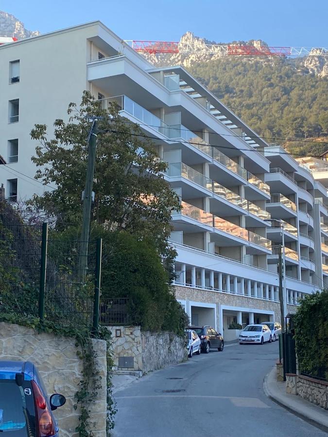 شقة Luxurious Flat At 5 Min By Walk To Monaco, Free Parking And Sea View بوزولي المظهر الخارجي الصورة