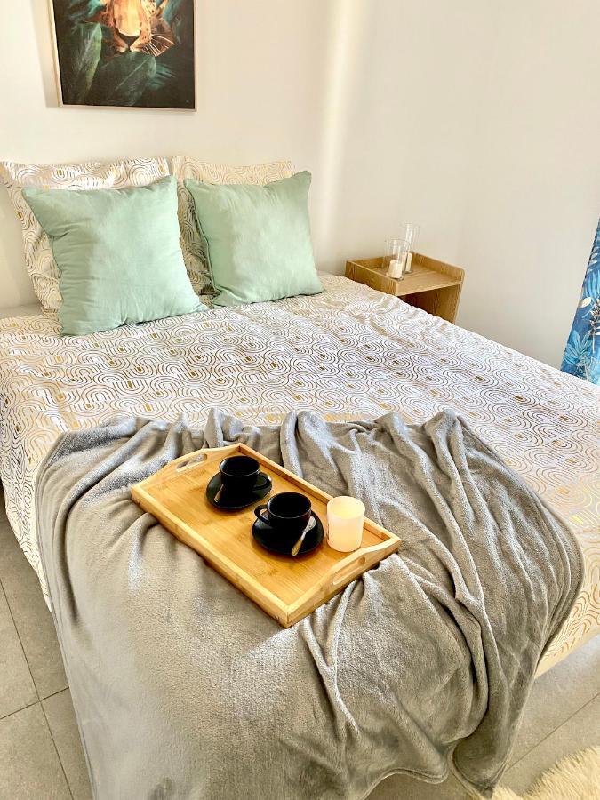 شقة Luxurious Flat At 5 Min By Walk To Monaco, Free Parking And Sea View بوزولي المظهر الخارجي الصورة