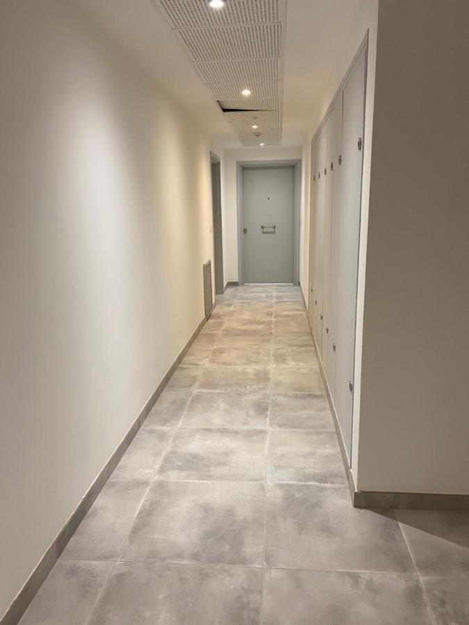 شقة Luxurious Flat At 5 Min By Walk To Monaco, Free Parking And Sea View بوزولي المظهر الخارجي الصورة